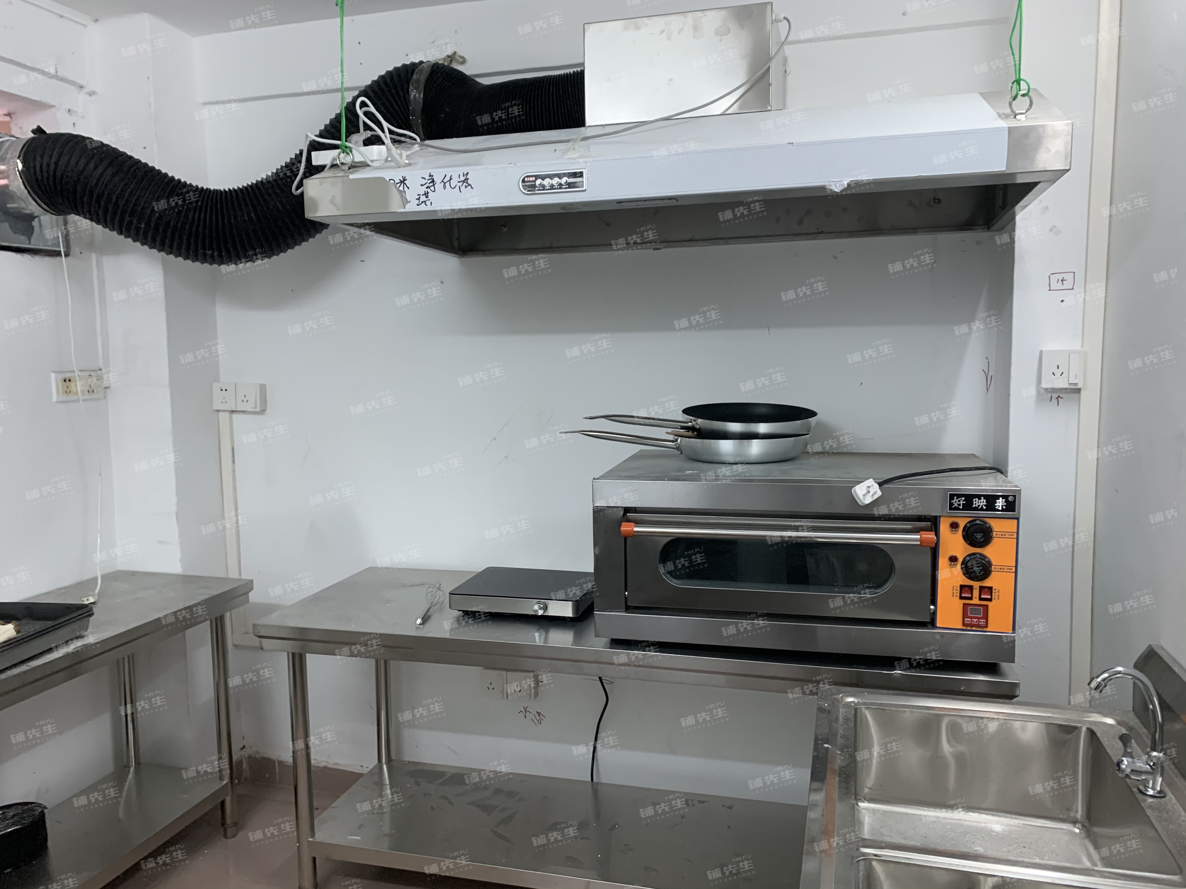 半球汉堡外卖店福田皇岗临近cocopark上下班人流